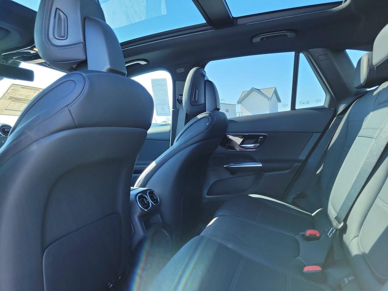 Mercedes-Benz Glc 300 - Thumbnail 13