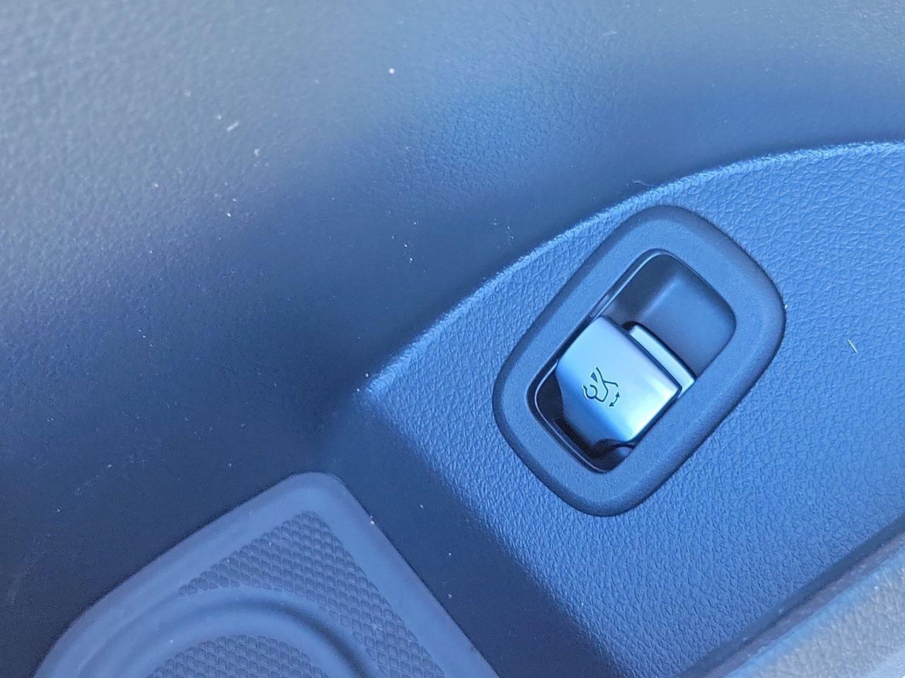 Mercedes-Benz Glc 300 - Thumbnail 20