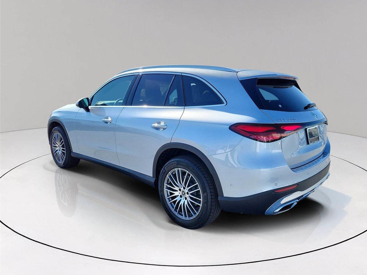 Mercedes-Benz Glc 300 - Thumbnail 5