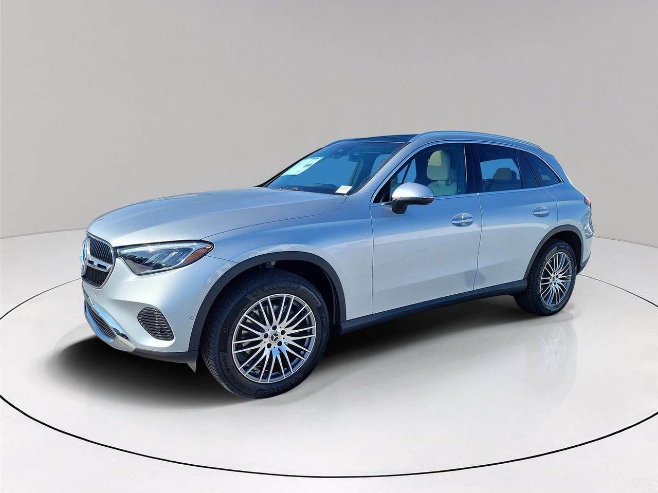 Mercedes-Benz Glc 300 - Thumbnail 4