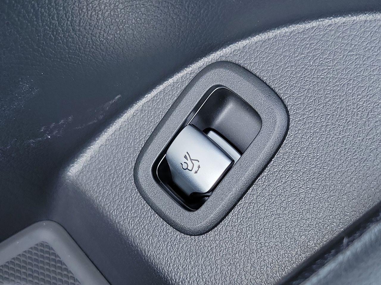 Mercedes-Benz Glc 300 - Thumbnail 18