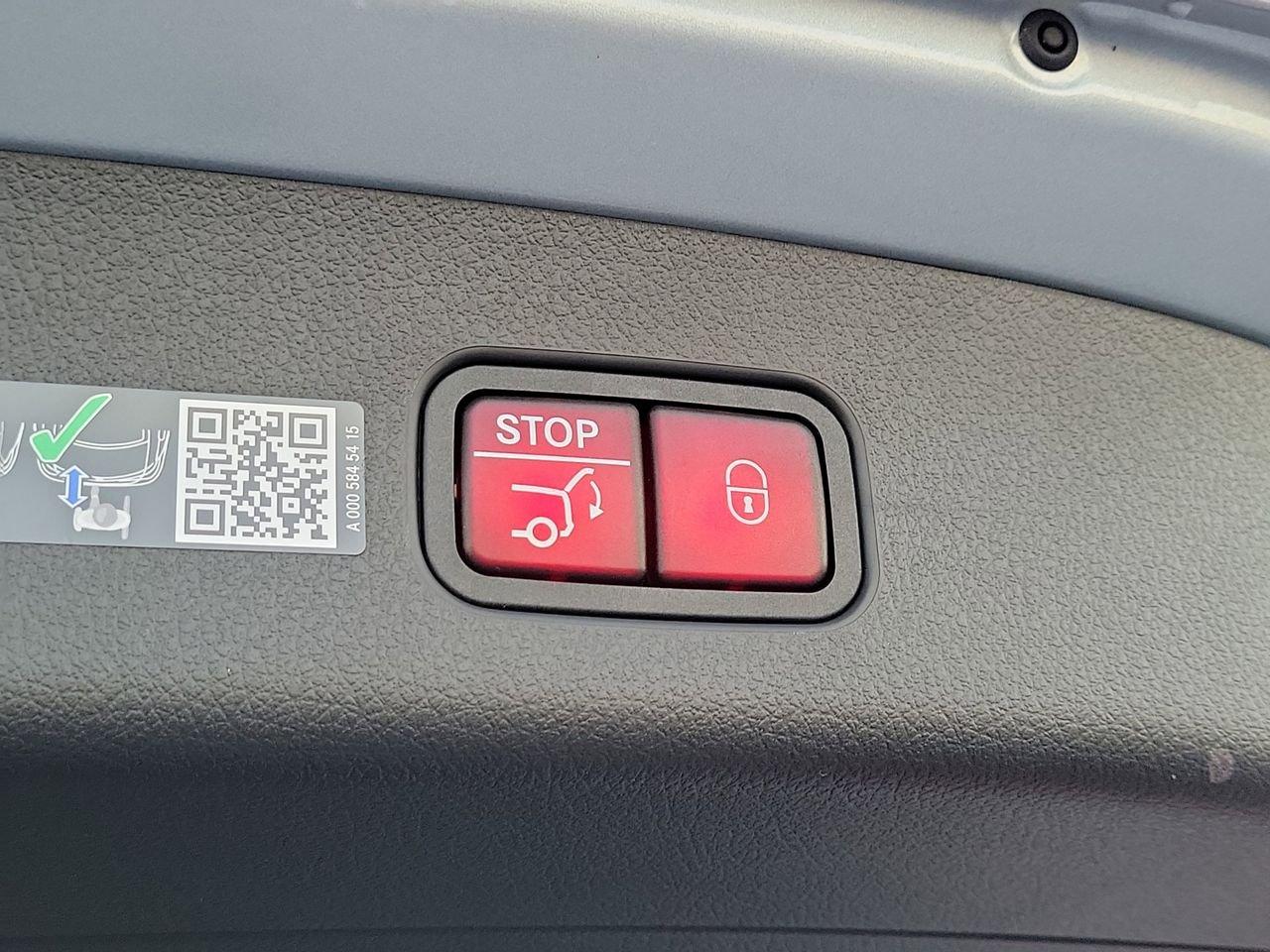 Mercedes-Benz Glc 300 - Thumbnail 10