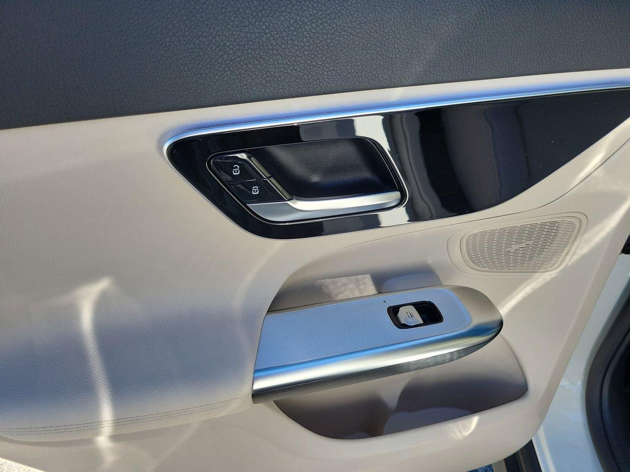 Mercedes-Benz Glc 300 - Thumbnail 11