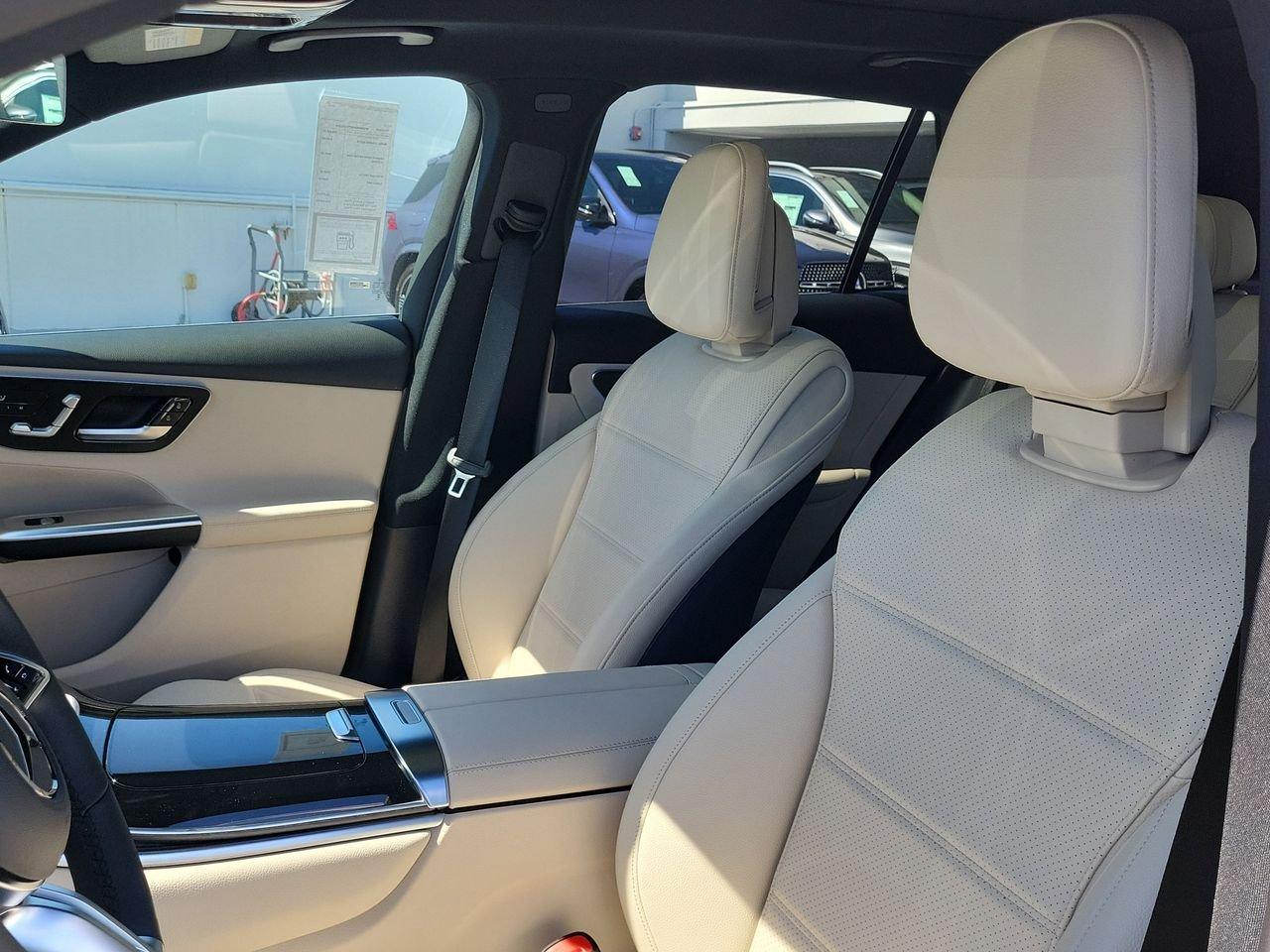 Mercedes-Benz Glc 300 - Thumbnail 20