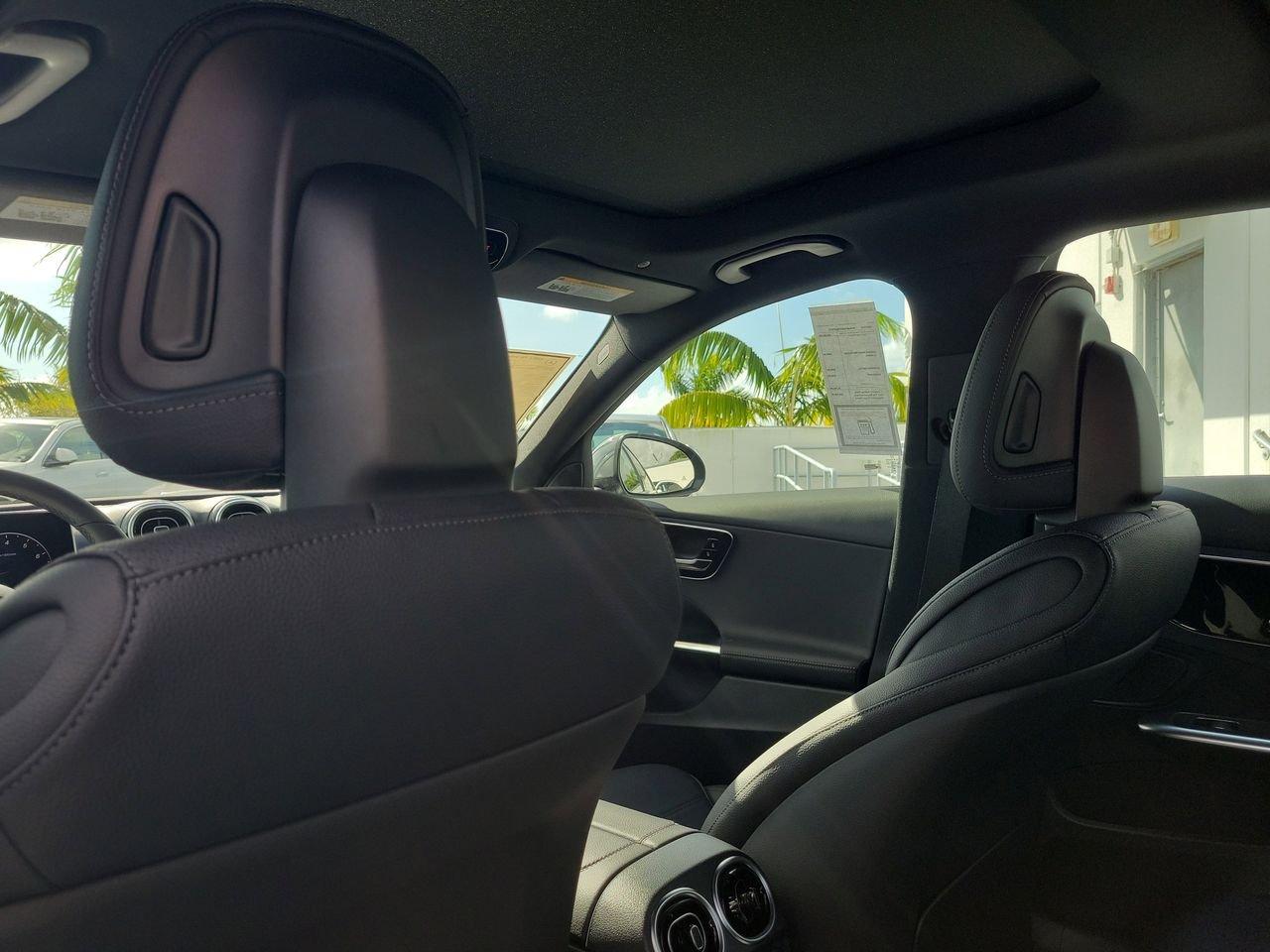 Mercedes-Benz C 300 - Thumbnail 13