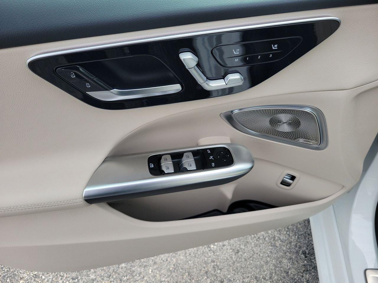 Mercedes-Benz C 300 - Thumbnail 18