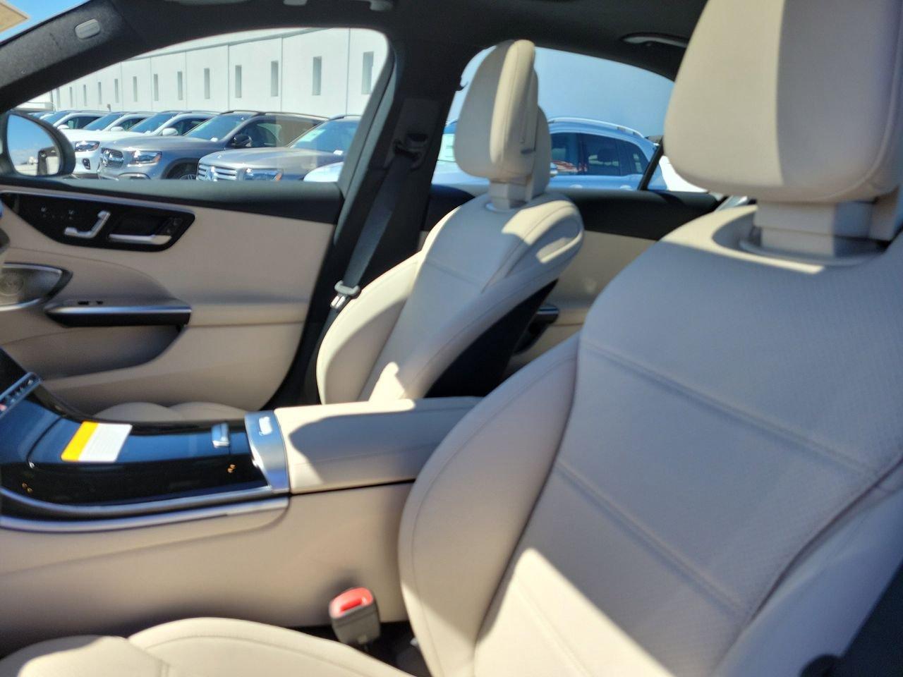 Mercedes-Benz C 300 - Thumbnail 20