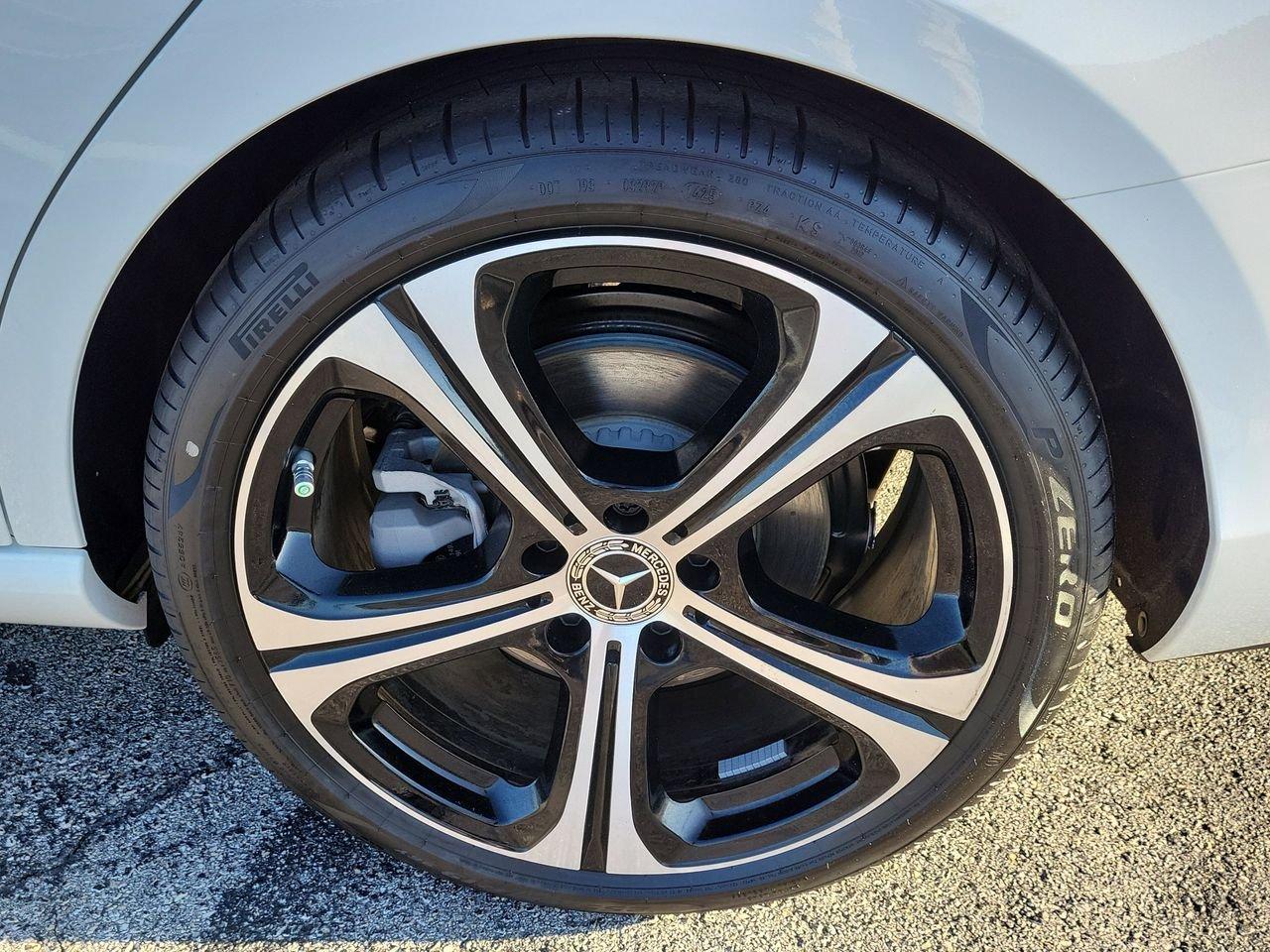 Mercedes-Benz C 300 - Thumbnail 10