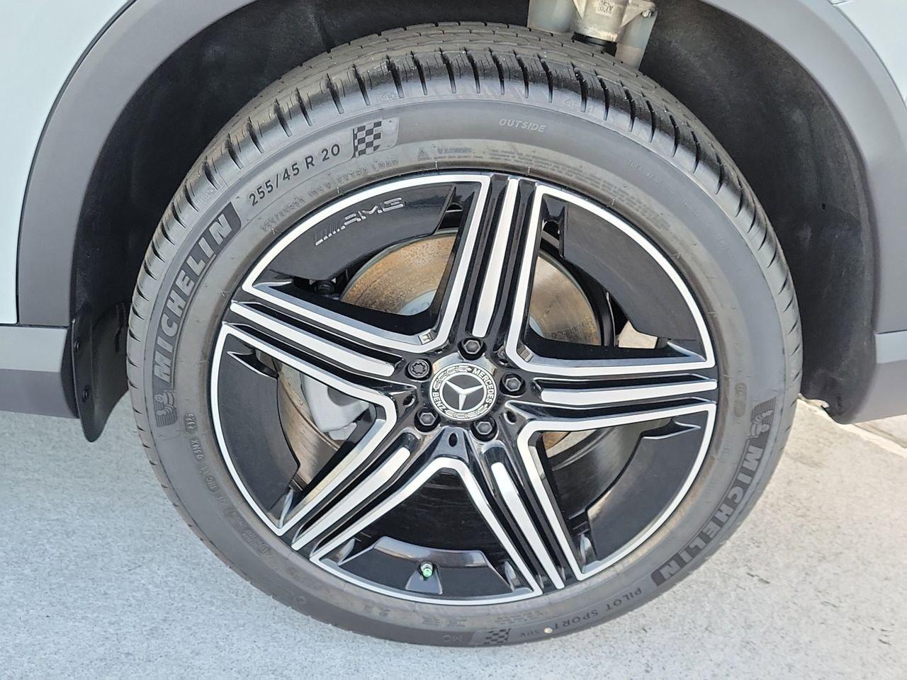 Mercedes-Benz Glc 300 - Thumbnail 11