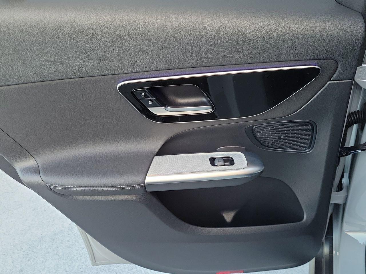 Mercedes-Benz Glc 300 - Thumbnail 12