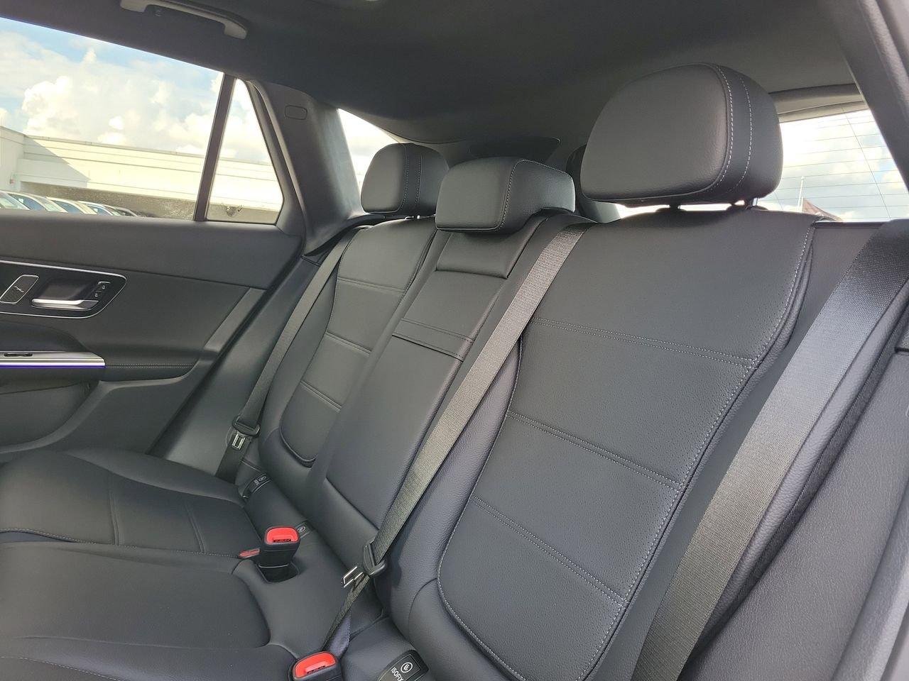 Mercedes-Benz Glc 300 - Thumbnail 14