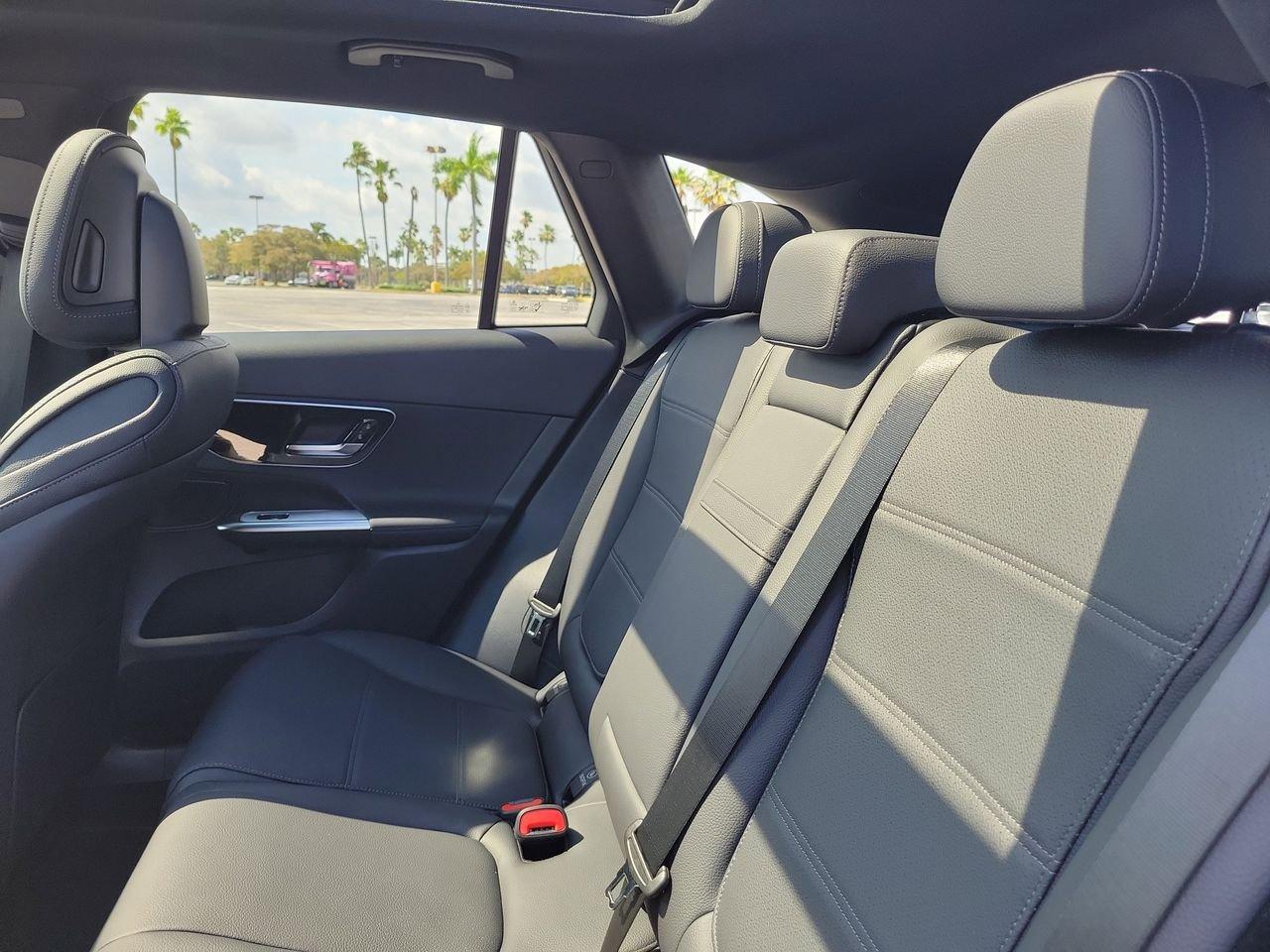 Mercedes-Benz Glc 300 - Thumbnail 11