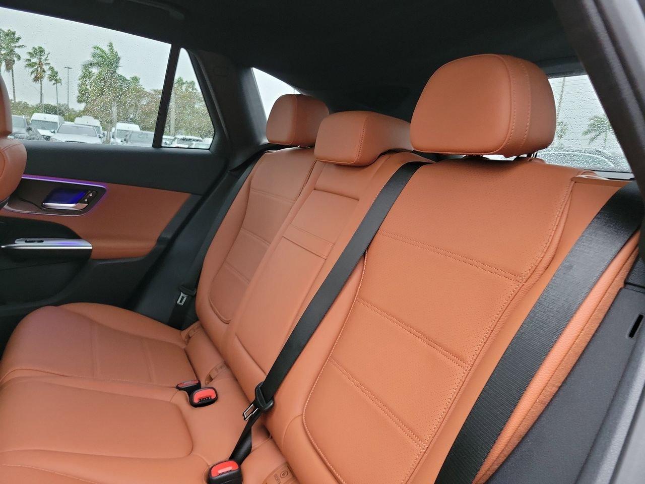 Mercedes-Benz Glc 300 - Thumbnail 14