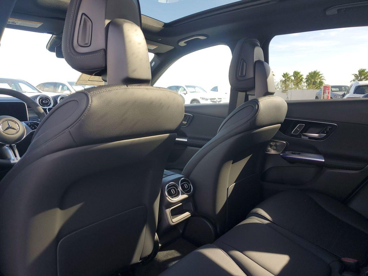 Mercedes-Benz Glc 300 - Thumbnail 12