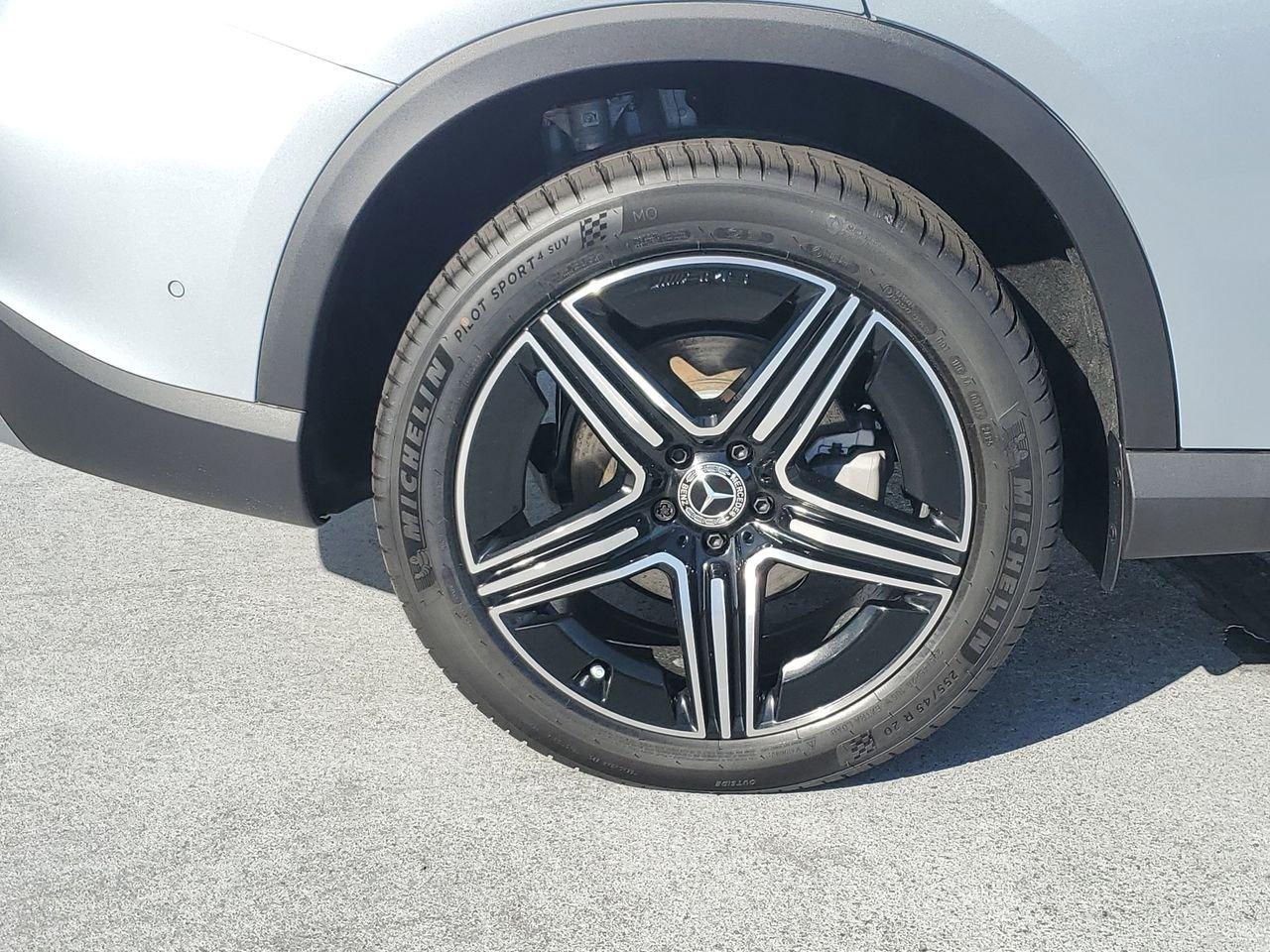 Mercedes-Benz Glc 300 - Thumbnail 8