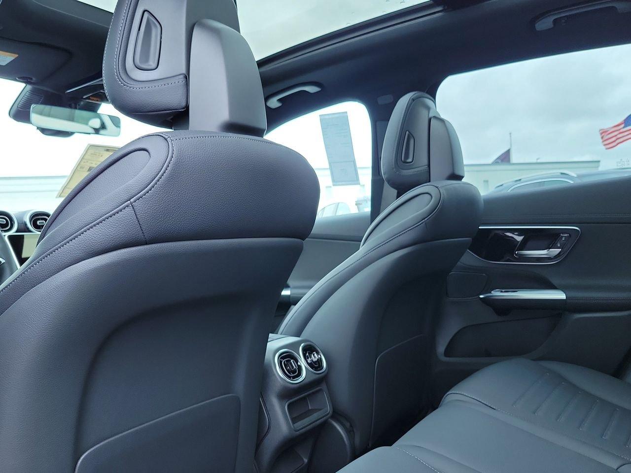 Mercedes-Benz Glc 300 - Thumbnail 12