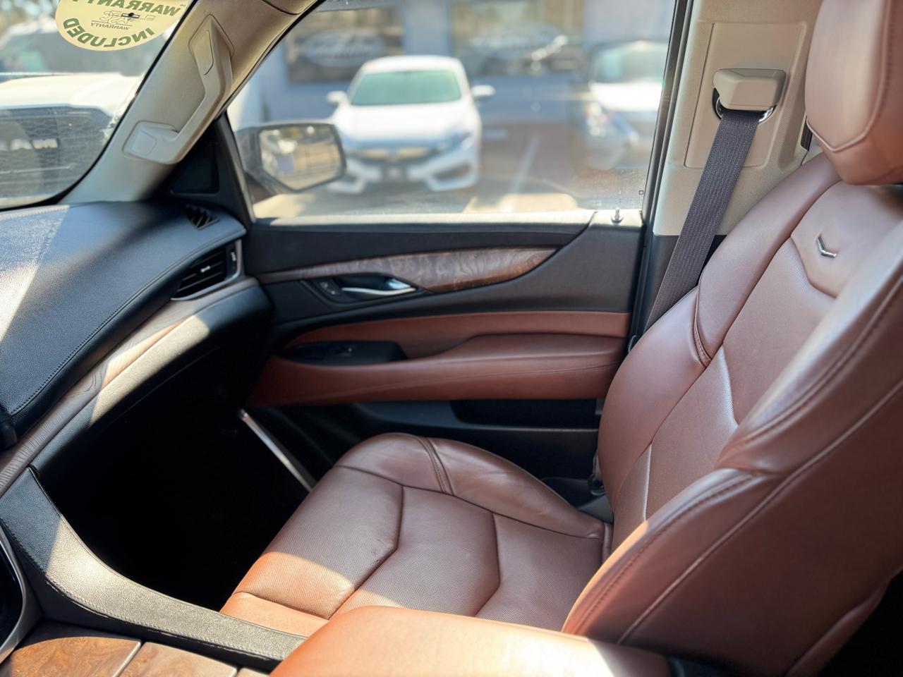 Cadillac Escalade Premium 4Wd - Thumbnail 17