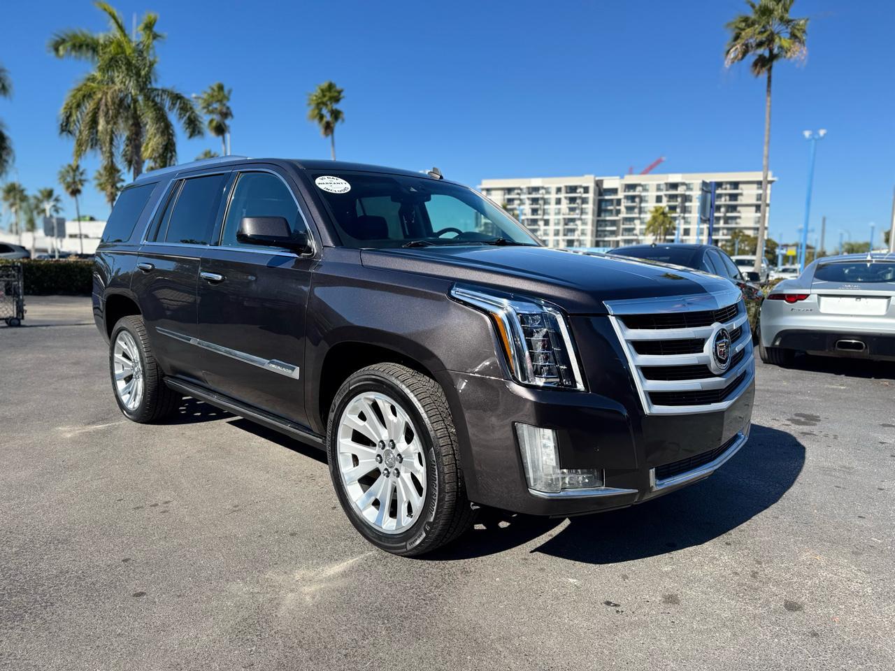 Cadillac Escalade Premium 4Wd - View 1