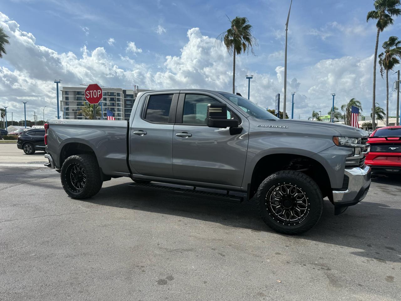 Chevrolet Silverado 1500 1Lt Crew Cab 4Wd - Thumbnail 2