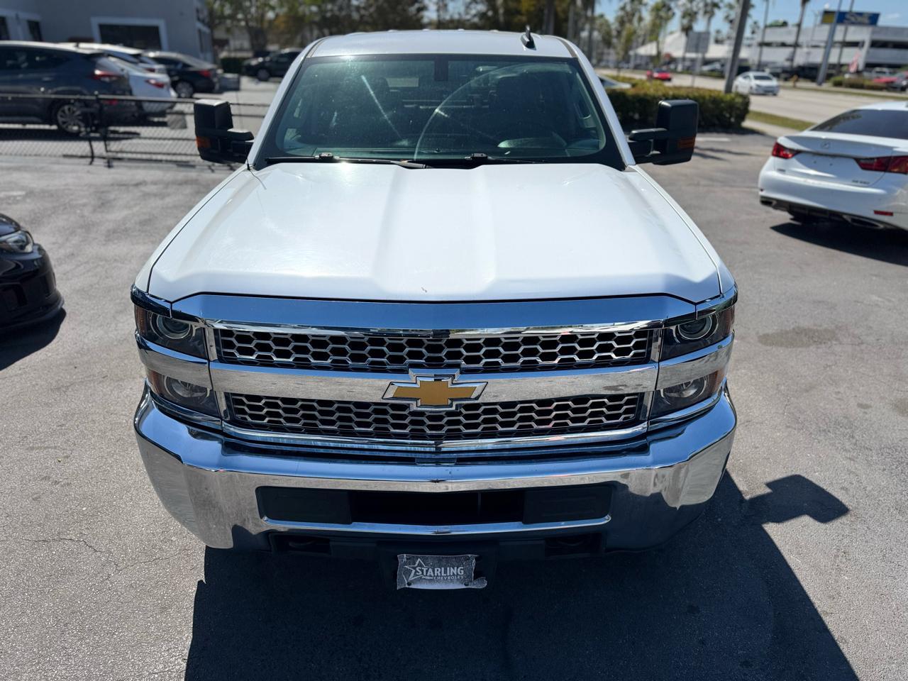 Chevrolet Silverado 2500Hd - Thumbnail 3