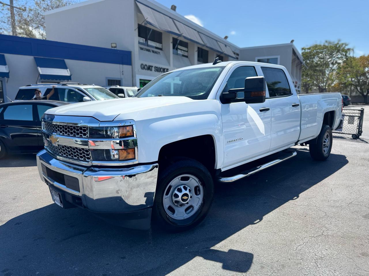 Chevrolet Silverado 2500Hd - Thumbnail 2