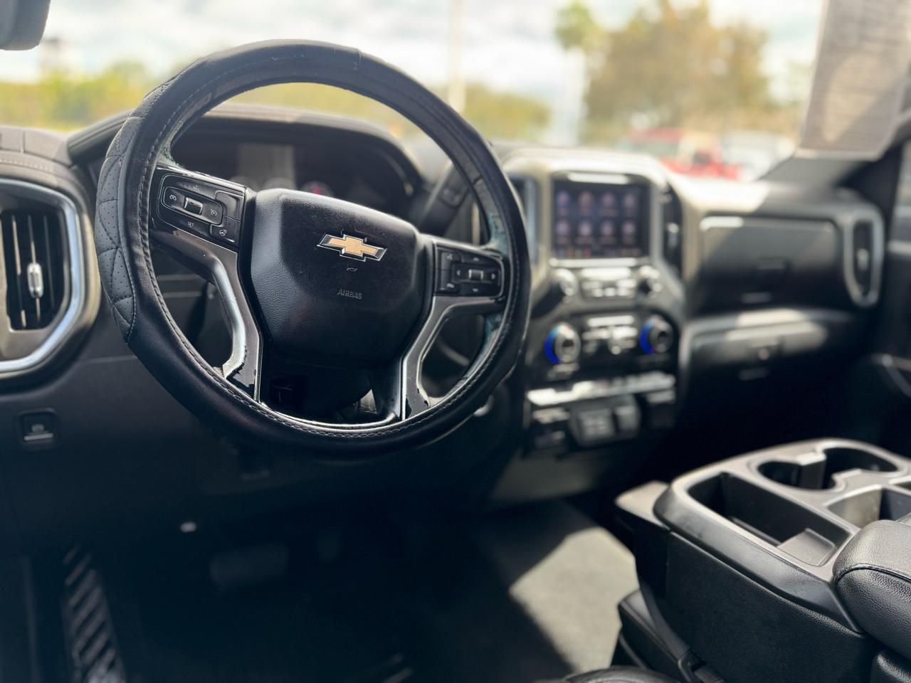 Chevrolet Silverado 2500Hd - Thumbnail 14