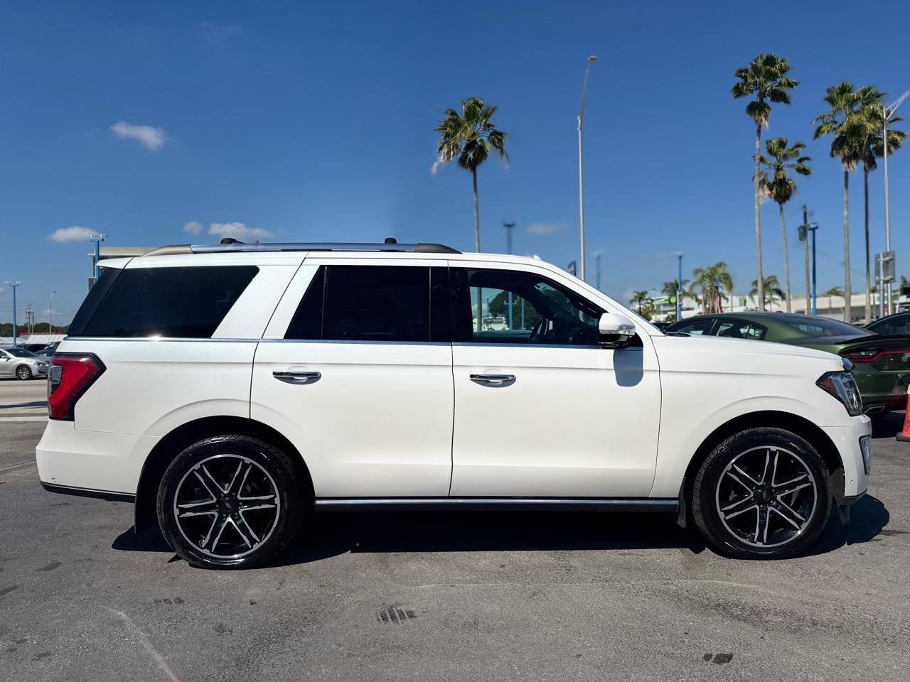 Ford Expedition Limited 4Wd - Thumbnail 5