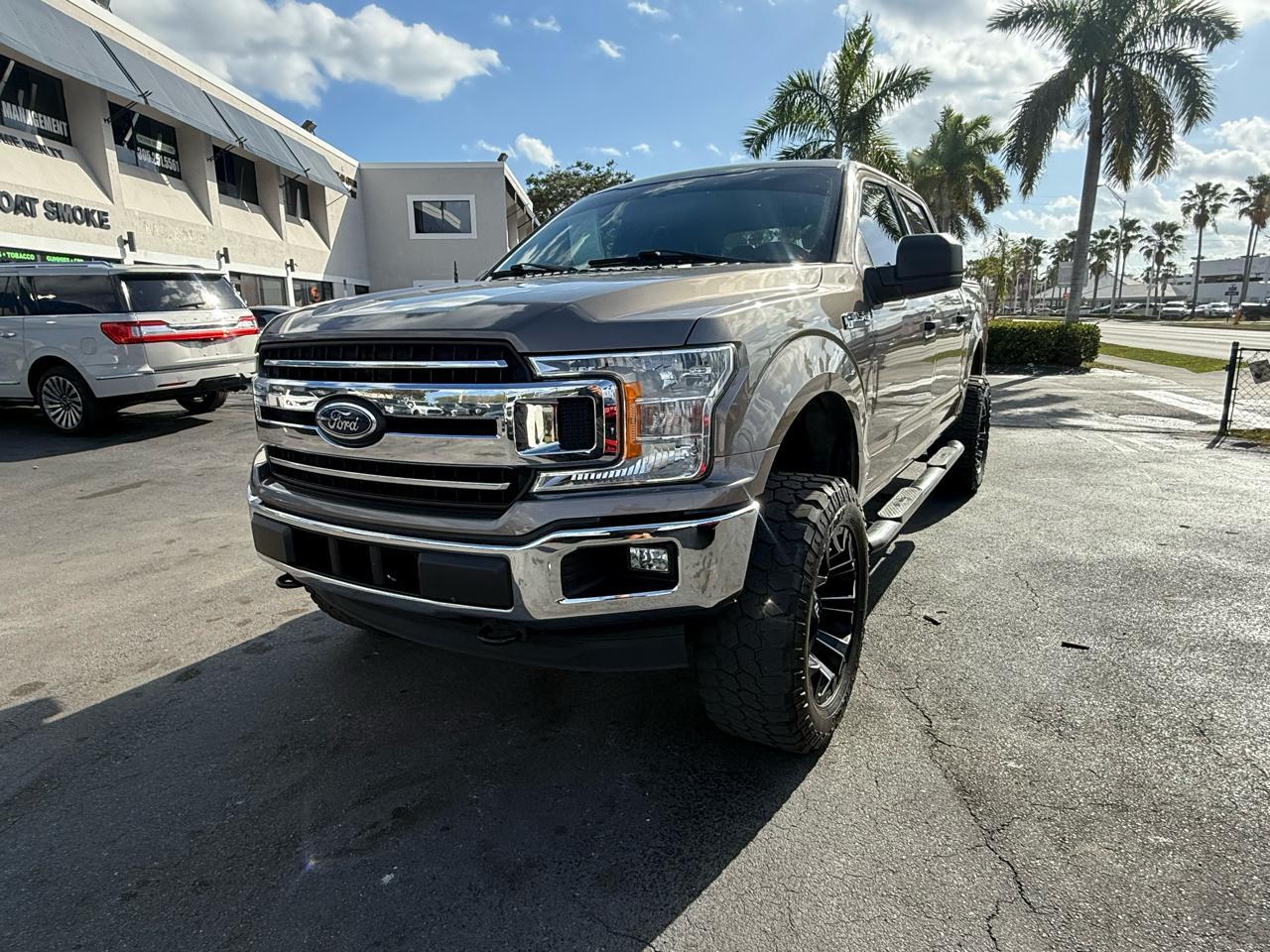 Ford F-150 4Wd Supercrew 150" Xlt - Thumbnail 13