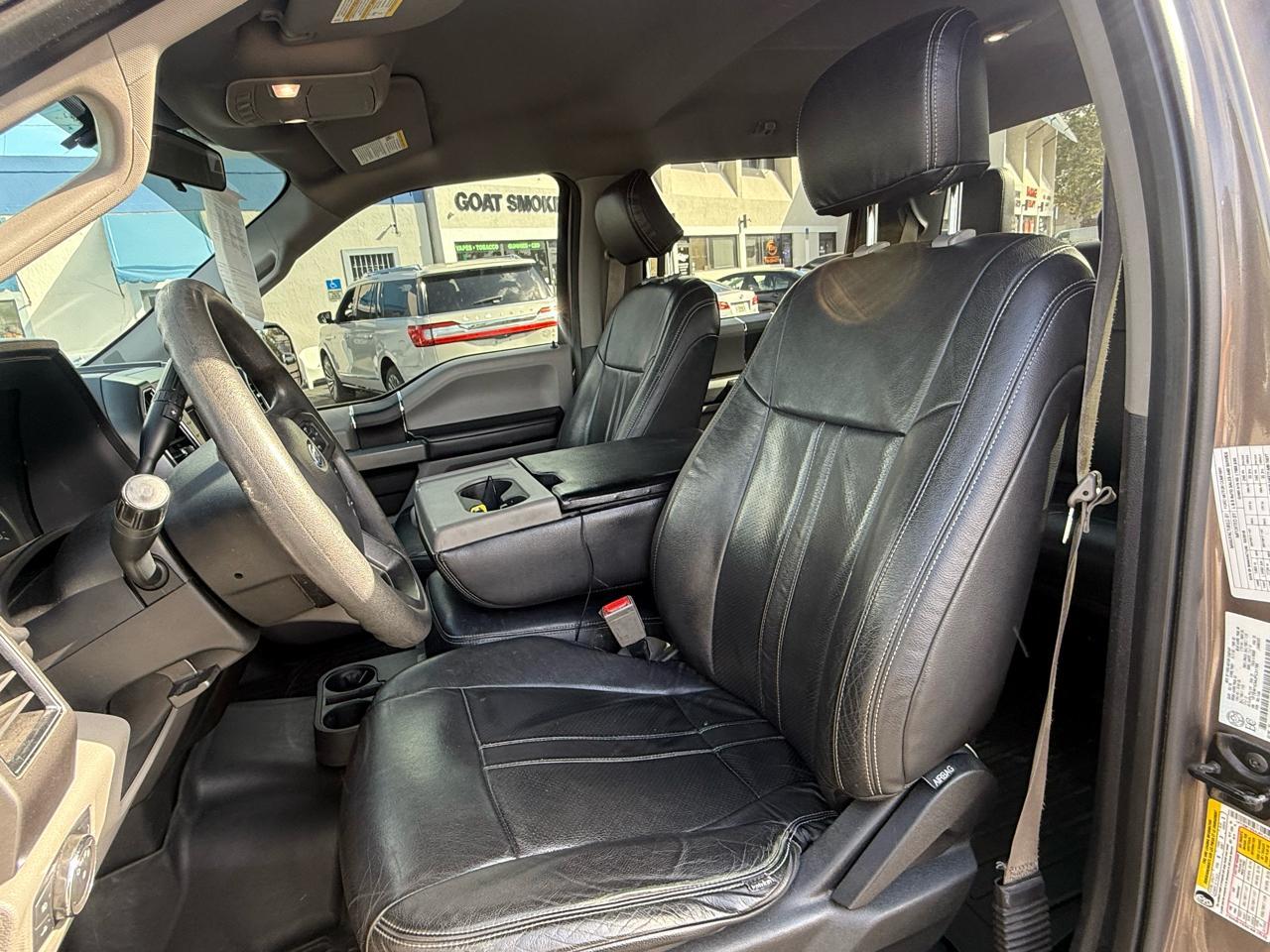 Ford F-150 4Wd Supercrew 150" Xlt - Thumbnail 17