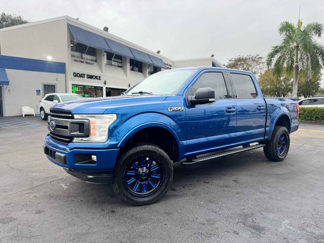 Ford F-150 Xlt Supercrew 5.5-Ft. Bed 2Wd - Thumbnail 2