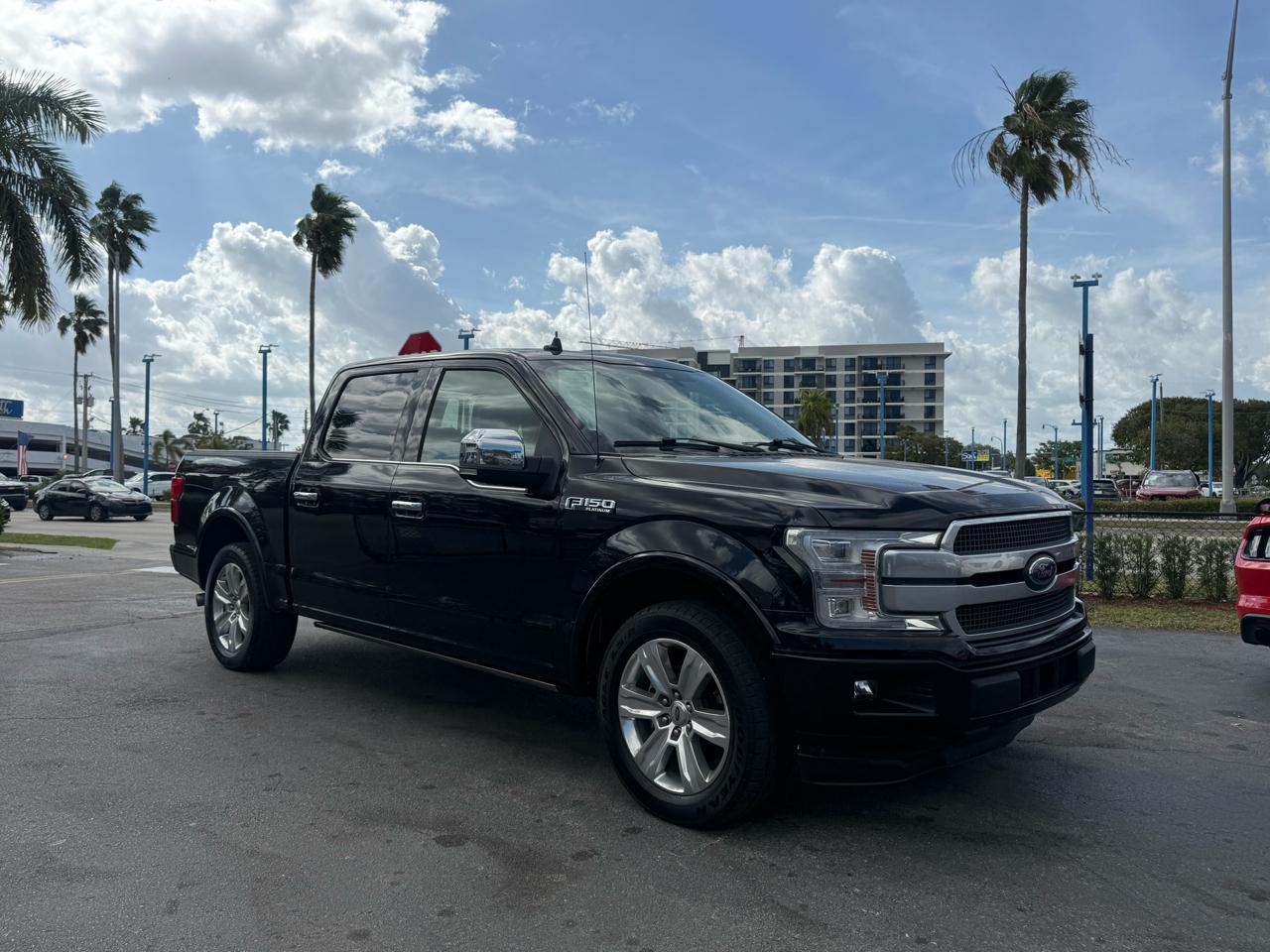 Ford F-150 2Wd Supercrew 145" Platinum - View 1