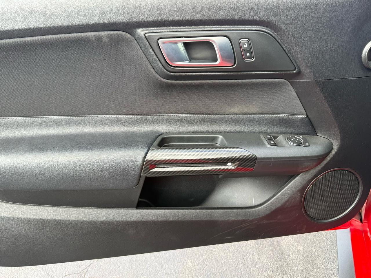 Ford Mustang Ecoboost Coupe - Thumbnail 15