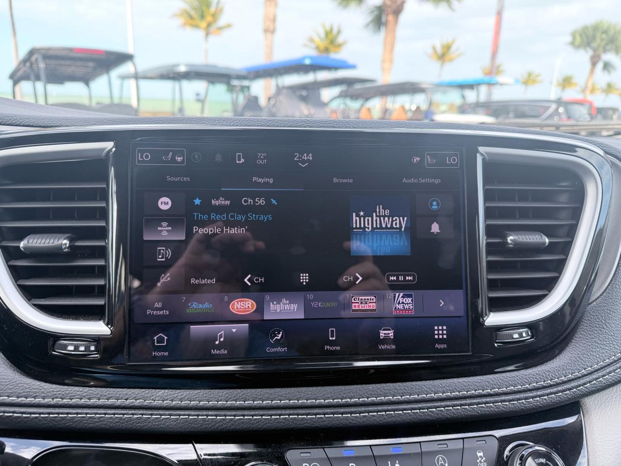 Chrysler Pacificatouring L Fwd - Thumbnail 11