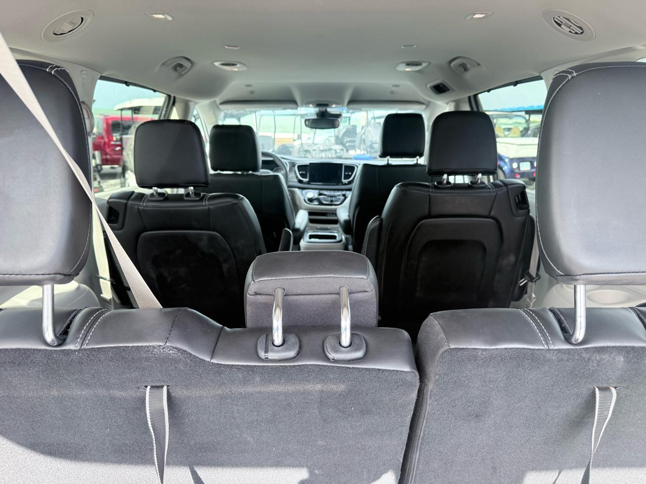 Chrysler Pacificatouring L Fwd - Thumbnail 19