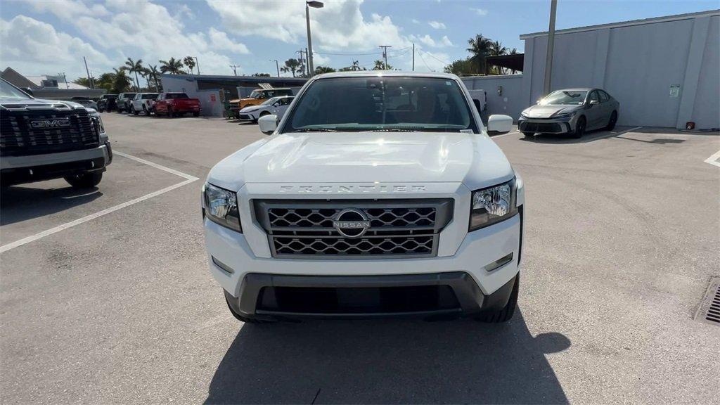 Nissan Frontier Sv - Thumbnail 4