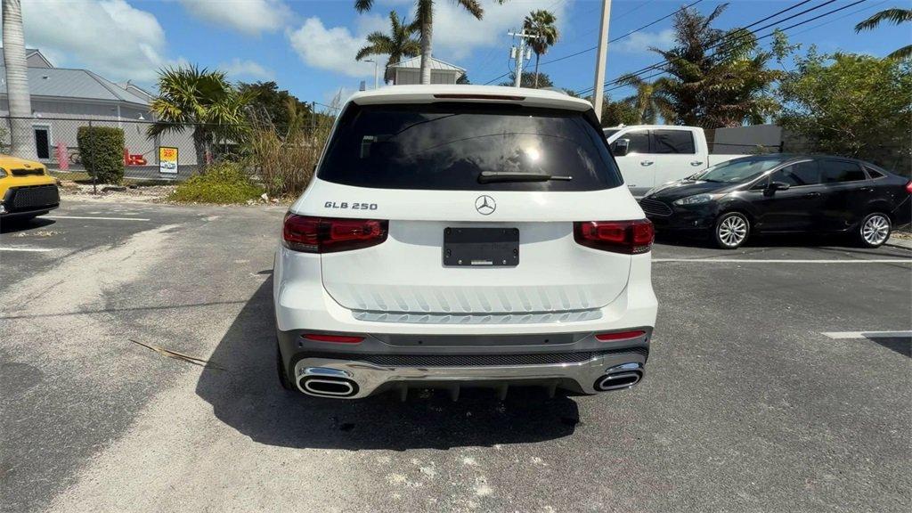 Mercedes-Benz Glb 250 - Thumbnail 8