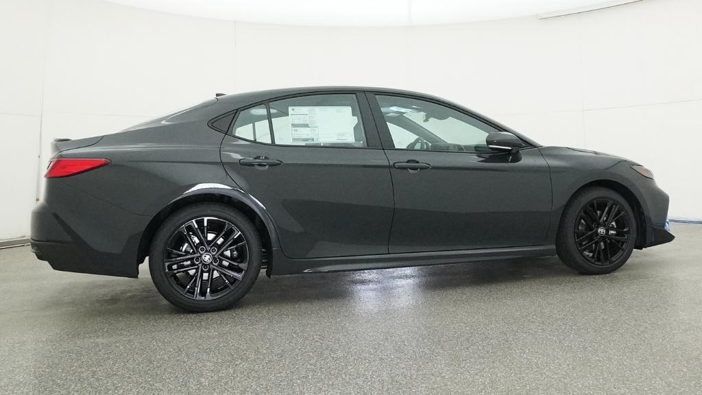 Toyota Camry Se - Thumbnail 17