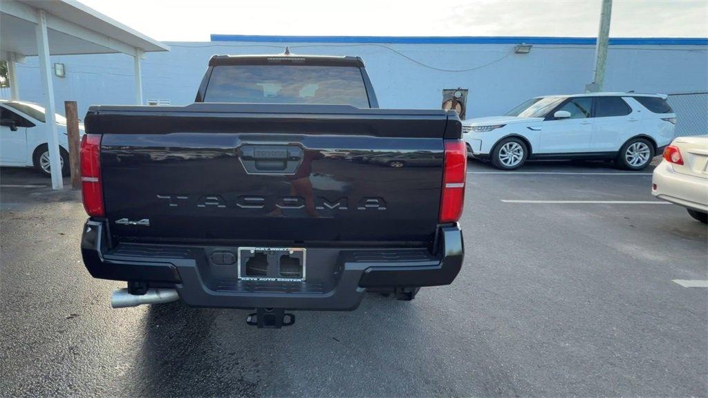 Toyota Tacoma Sr5 4Wd Double Cab - Thumbnail 8