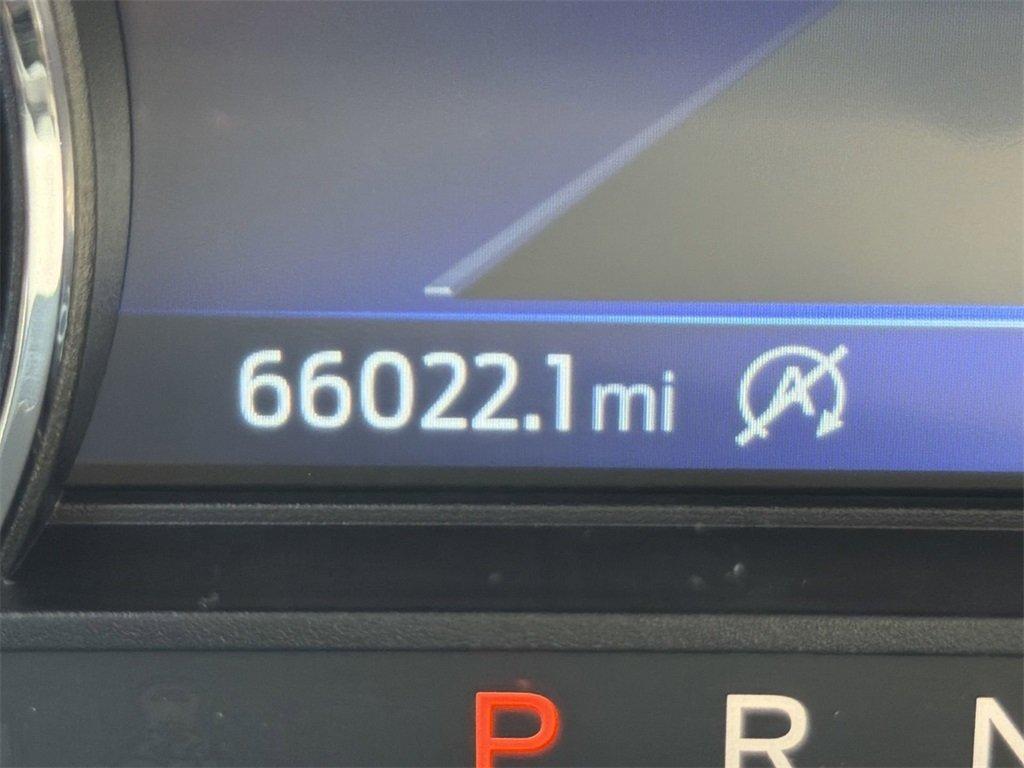 Ford Explorer Xlt 4Wd - Thumbnail 13