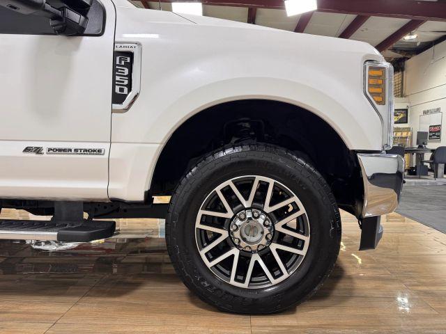 FORD F350 SUPER DUTY CREW CAB - Thumbnail 4