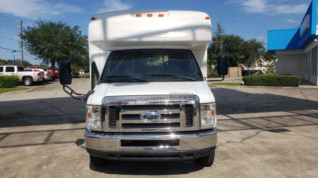 Ford E350 Super Duty Cutaway - Thumbnail 8