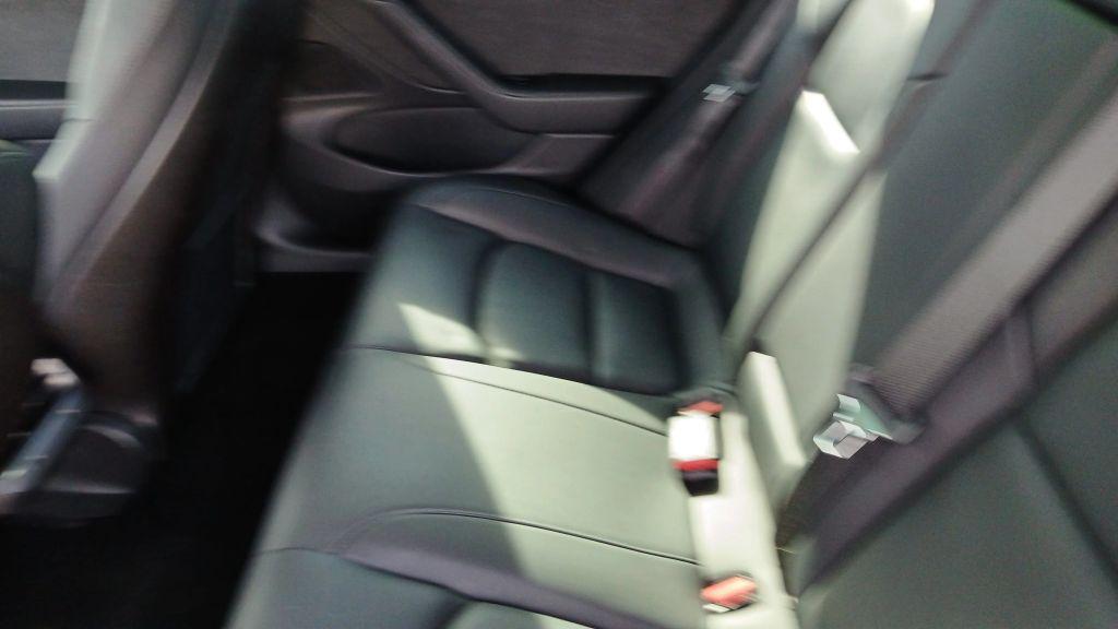 Tesla Model 3 - Thumbnail 20