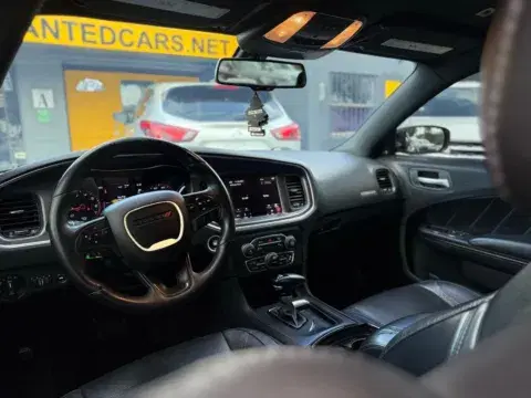 Dodge Charger Sxt Plus Sedan 4D - Thumbnail 3