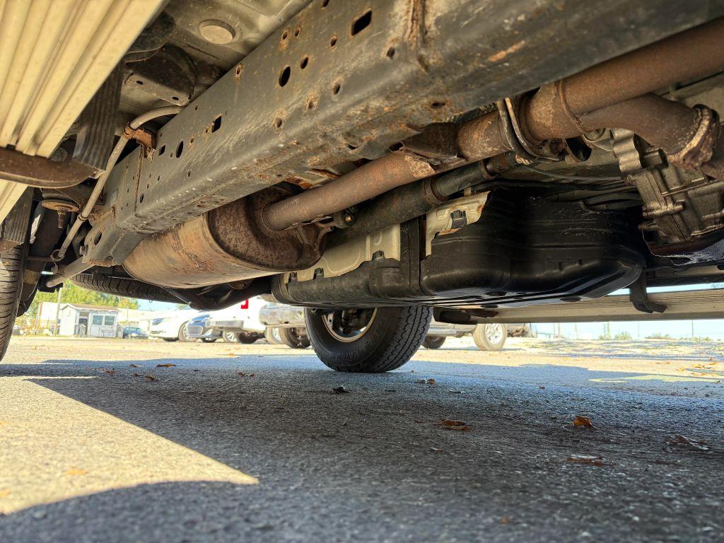 Toyota 4Runner - Thumbnail 2