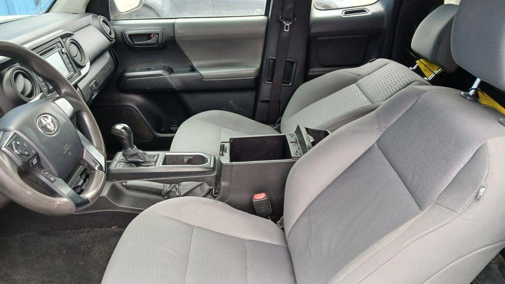 Toyota Tacoma Access Cab - Thumbnail 17