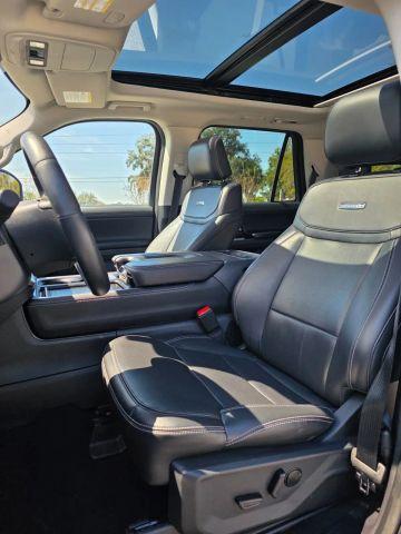 Ford Expedition - Thumbnail 2