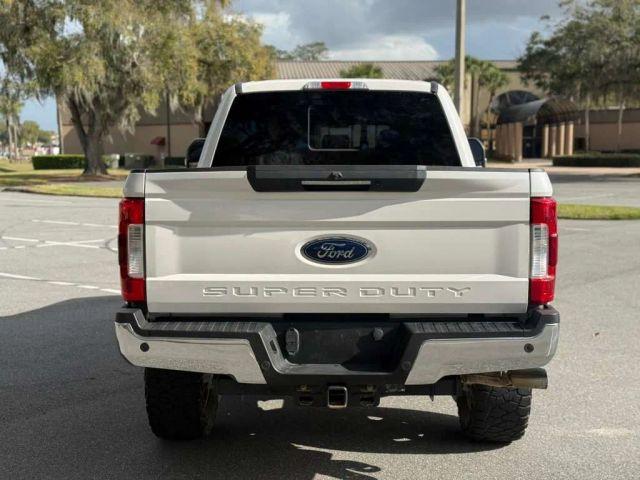 Ford F250 Super Duty Crew Cab - Thumbnail 10