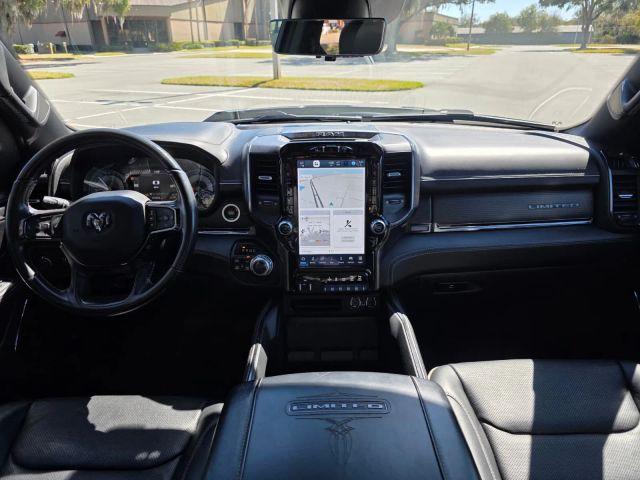 Ram 1500 Crew Cab - Thumbnail 4