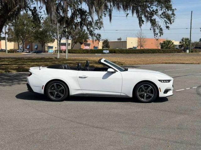 Ford Mustang - Thumbnail 8