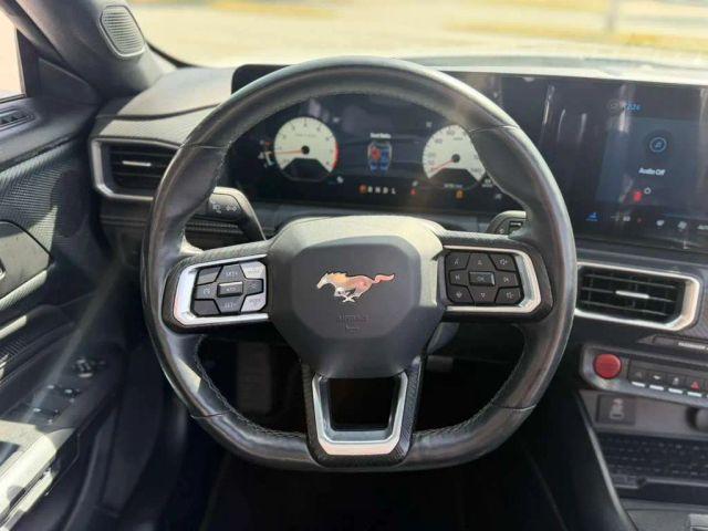 Ford Mustang - Thumbnail 2